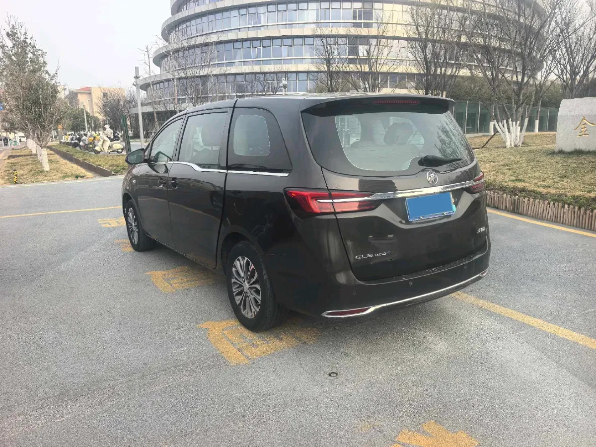 2022 Buick GL8 2.0T 237HP L4 9AT,autocango,china used car exporter,china ev exporter,chinese used car exporter,chinese used ev exporter