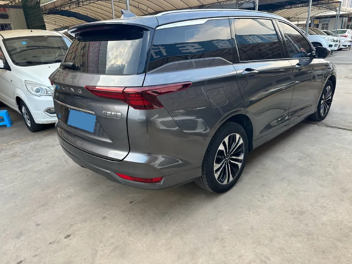 2020 WuLing KaiJie 1.5T 147HP L4 CVT,autocango,china used car exporter,china ev exporter,chinese used car exporter,chinese used ev exporter