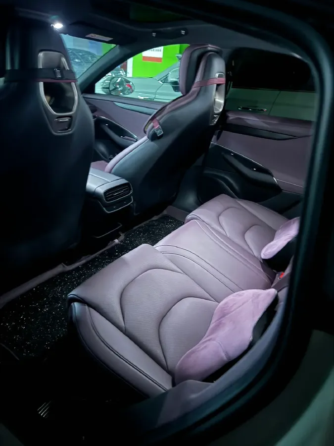 2024 MI SU7 BEV 94.3KWH,autocango,china used car exporter,china ev exporter,chinese used car exporter,chinese used ev exporter