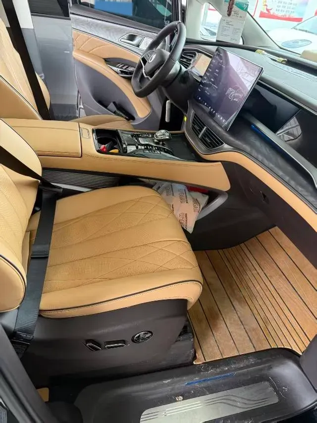 2024 Denza D9 1.5T 139HP L4 E-CVT PHEV 40KWH,autocango,china used car exporter,china ev exporter,chinese used car exporter,chinese used ev exporter