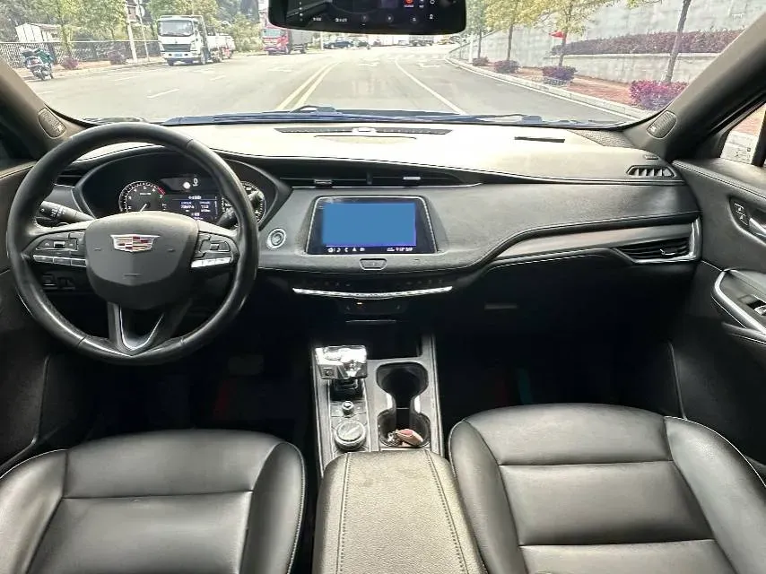 2020 Cadillac XT4 2.0T 241HP L4 9AT,autocango,china used car exporter,china ev exporter,chinese used car exporter,chinese used ev exporter