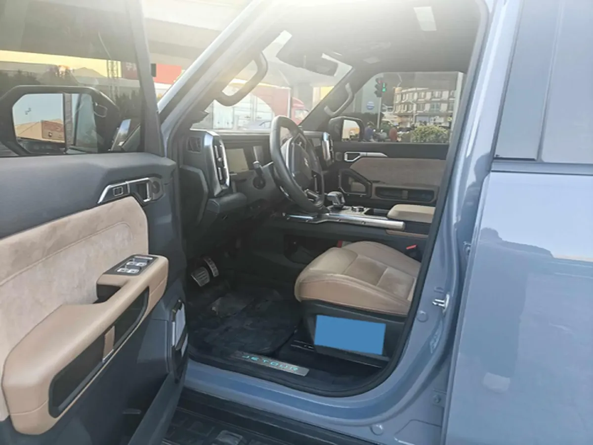 2023 Jetour Traveller 2.0T 254HP L4 7DCT,autocango,china used car exporter,china ev exporter,chinese used car exporter,chinese used ev exporter