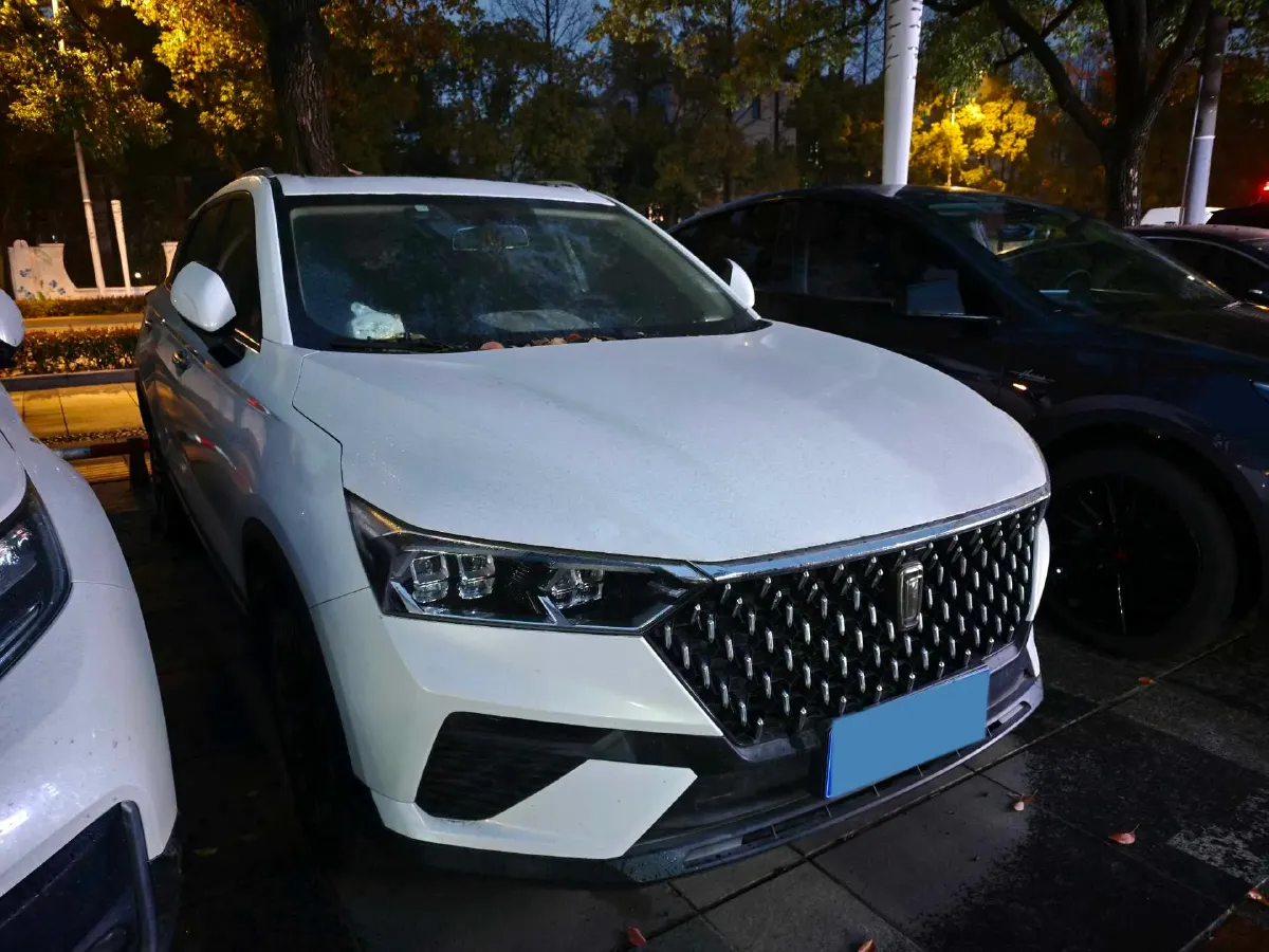 2020 Bestune T77 1.5T 169HP L4 7DCT,autocango,china used car exporter,china ev exporter,chinese used car exporter,chinese used ev exporter