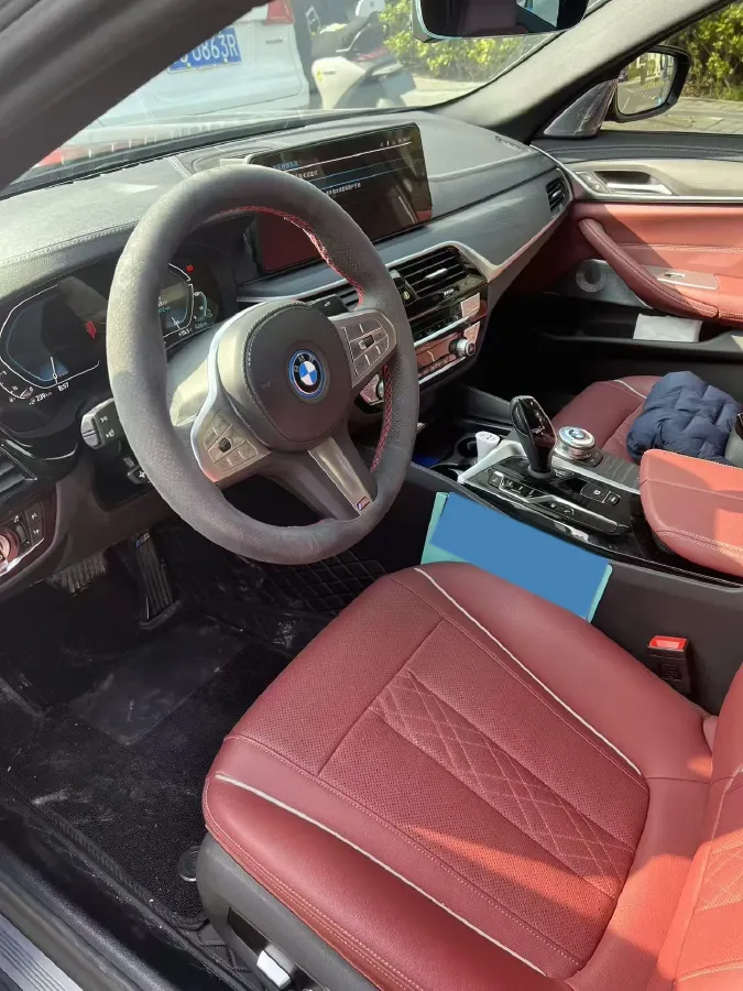 2022 BMW 5 Series 2.0T 184HP L4 8AT PHEV 17.7KWH,autocango,china used car exporter,china ev exporter,chinese used car exporter,chinese used ev exporter