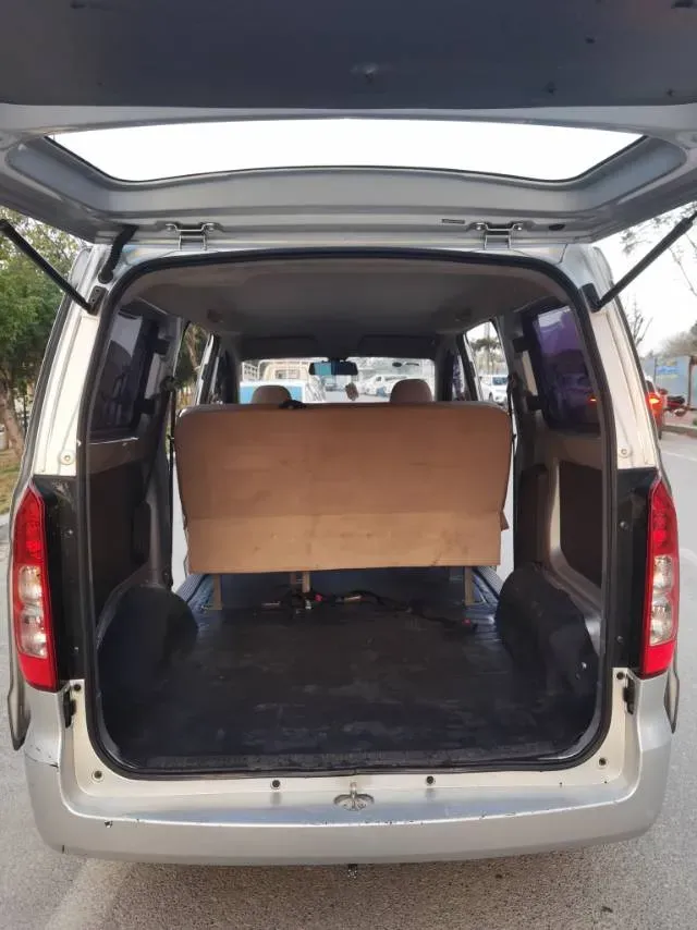 2022 WuLing HongGuang V 1.5L 99HP L4 6MT,autocango,china used car exporter,china ev exporter,chinese used car exporter,chinese used ev exporter