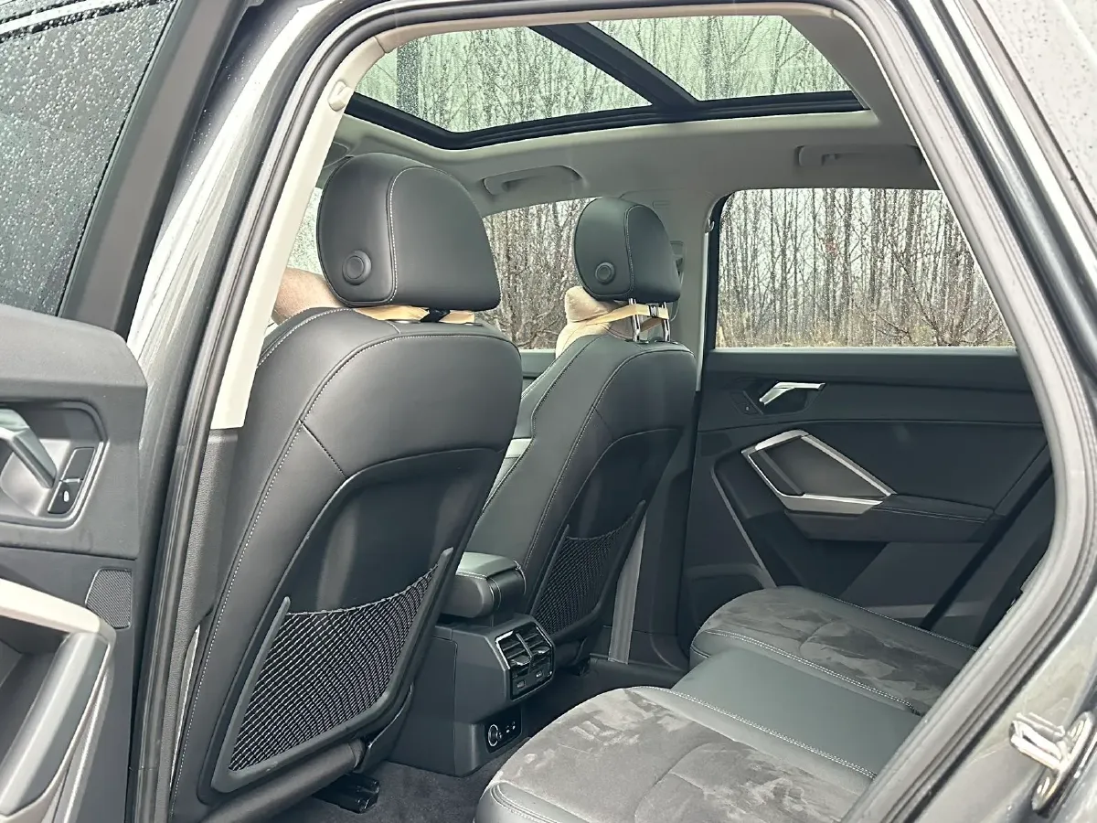 2022 Audi Q3 1.4T 150HP L4 7DCT,autocango,china used car exporter,china ev exporter,chinese used car exporter,chinese used ev exporter