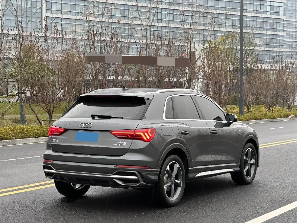 2022 Audi Q3 1.4T 150HP L4 7DCT,autocango,china used car exporter,china ev exporter,chinese used car exporter,chinese used ev exporter