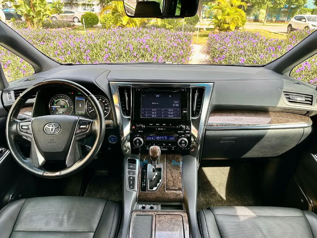 2019 Toyota Vellfire 2.5L 117HP L4 E-CVT Hybrid,autocango,china used car exporter,china ev exporter,chinese used car exporter,chinese used ev exporter
