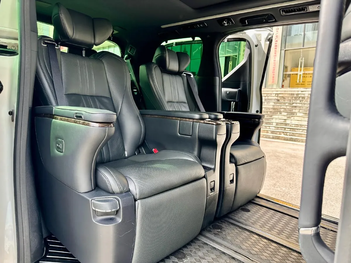 2019 Toyota Vellfire 2.5L 117HP L4 E-CVT Hybrid,autocango,china used car exporter,china ev exporter,chinese used car exporter,chinese used ev exporter