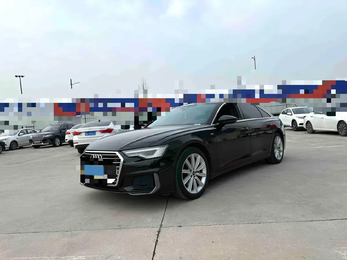 2022 Audi A6L 2.0T 224HP L4 7DCT,autocango,china used car exporter,china ev exporter,chinese used car exporter,chinese used ev exporter