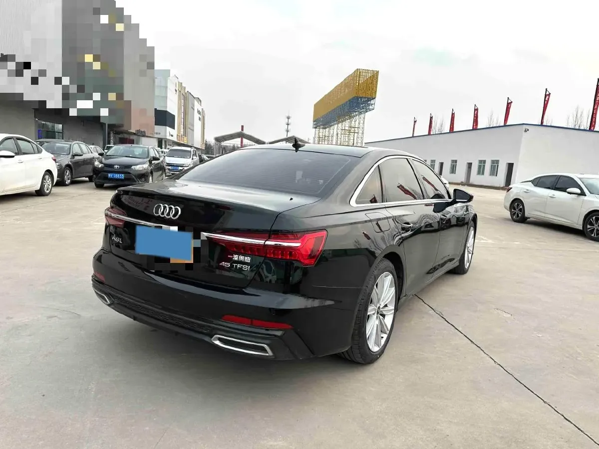 2022 Audi A6L 2.0T 224HP L4 7DCT,autocango,china used car exporter,china ev exporter,chinese used car exporter,chinese used ev exporter