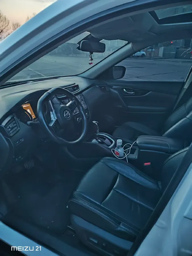 2020 Nissan X-Trail 2.0L 154HP L4 CVT,autocango,china used car exporter,china ev exporter,chinese used car exporter,chinese used ev exporter