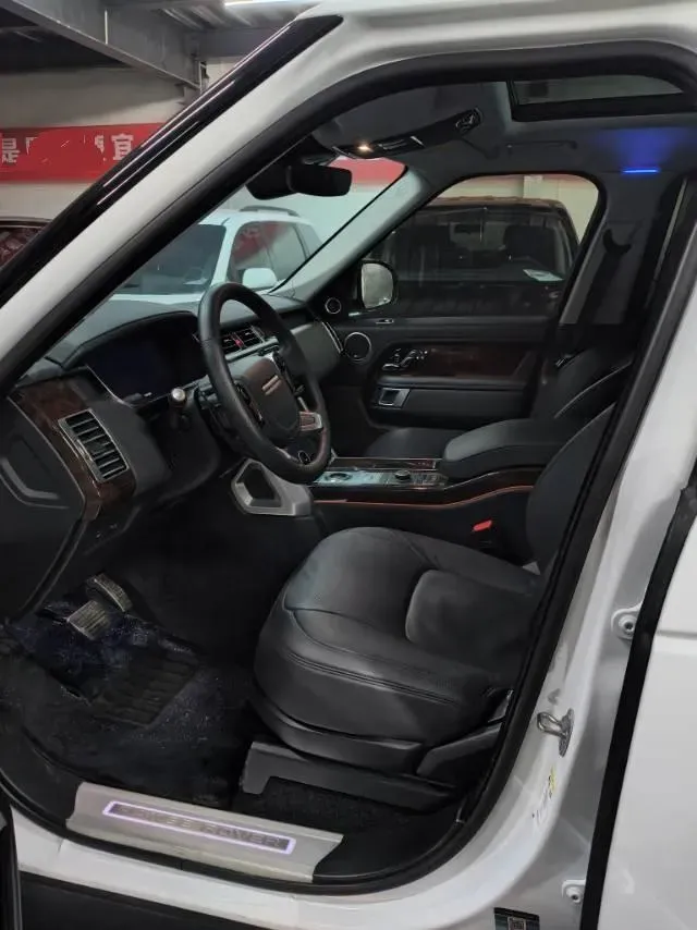 2020 Land Rover Range Rover 3.0T 400HP L6 8AT,autocango,china used car exporter,china ev exporter,chinese used car exporter,chinese used ev exporter