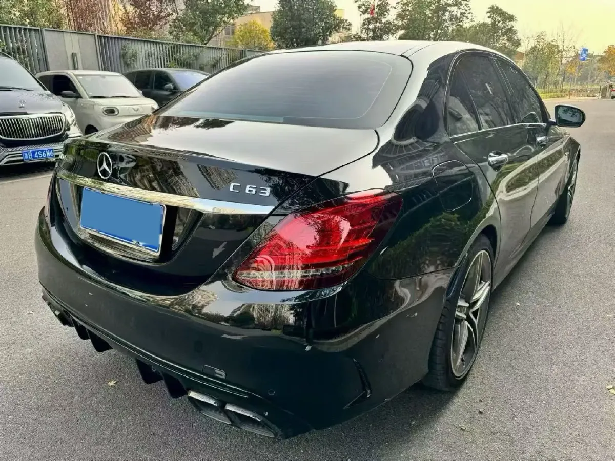 2021 Mercedes-Benz C AMG 4.0T 476HP V8 9AT,autocango,china used car exporter,china ev exporter,chinese used car exporter,chinese used ev exporter