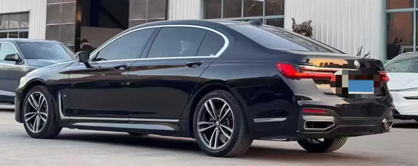 2021 BMW 7 Series 2.0T 265HP L4 8AT,autocango,china used car exporter,china ev exporter,chinese used car exporter,chinese used ev exporter