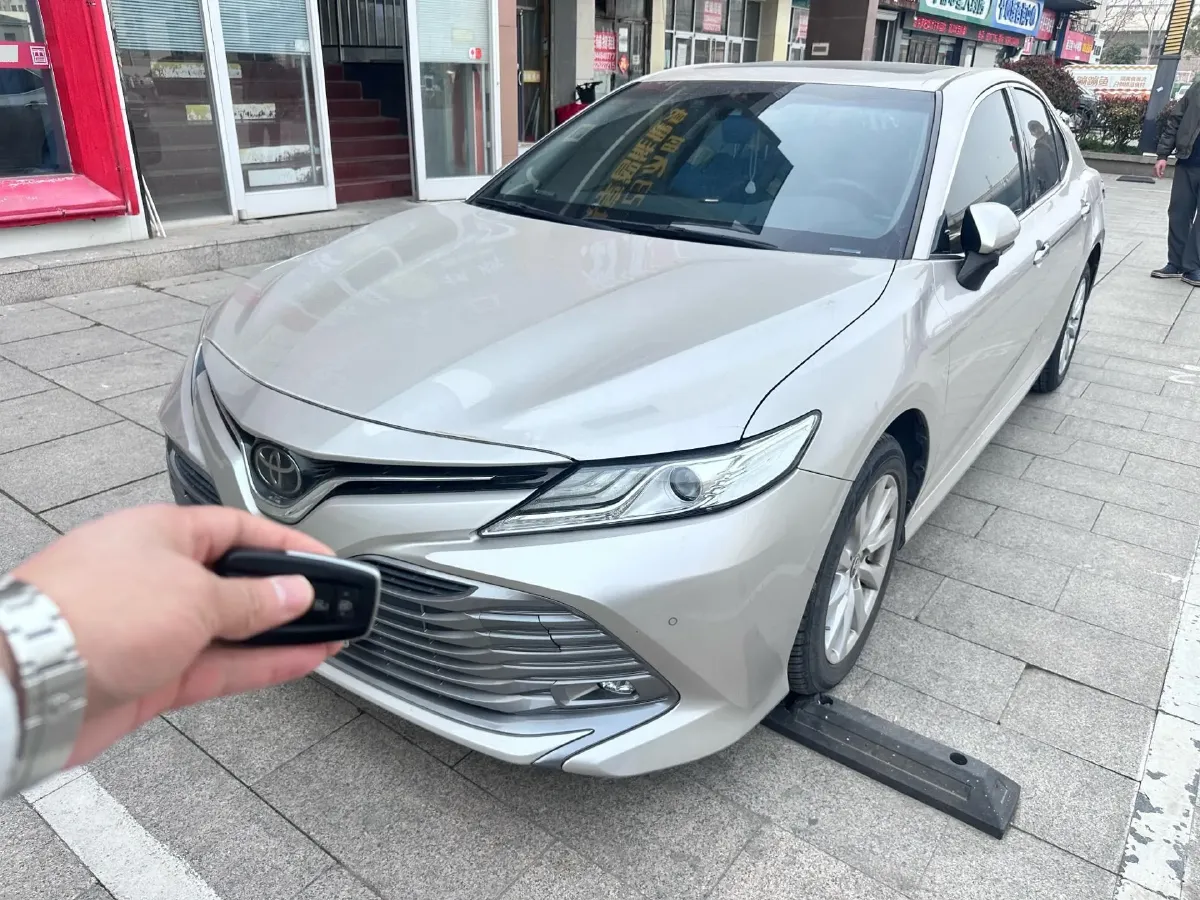 2019 Toyota Camry 2.0L 178HP L4 CVT,autocango,china used car exporter,china ev exporter,chinese used car exporter,chinese used ev exporter