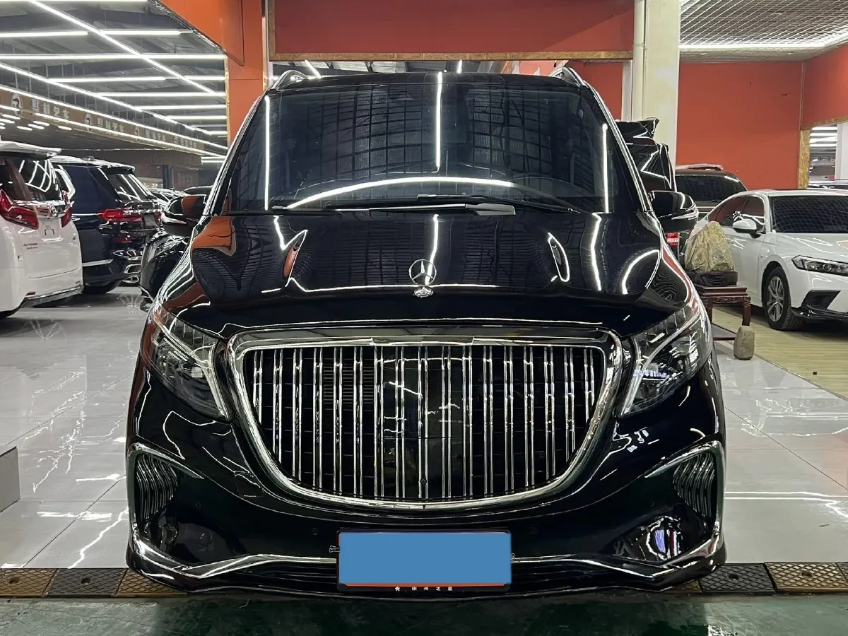 2022 Mercedes-Benz V Class 2.0T 211HP L4 9AT,autocango,china used car exporter,china ev exporter,chinese used car exporter,chinese used ev exporter