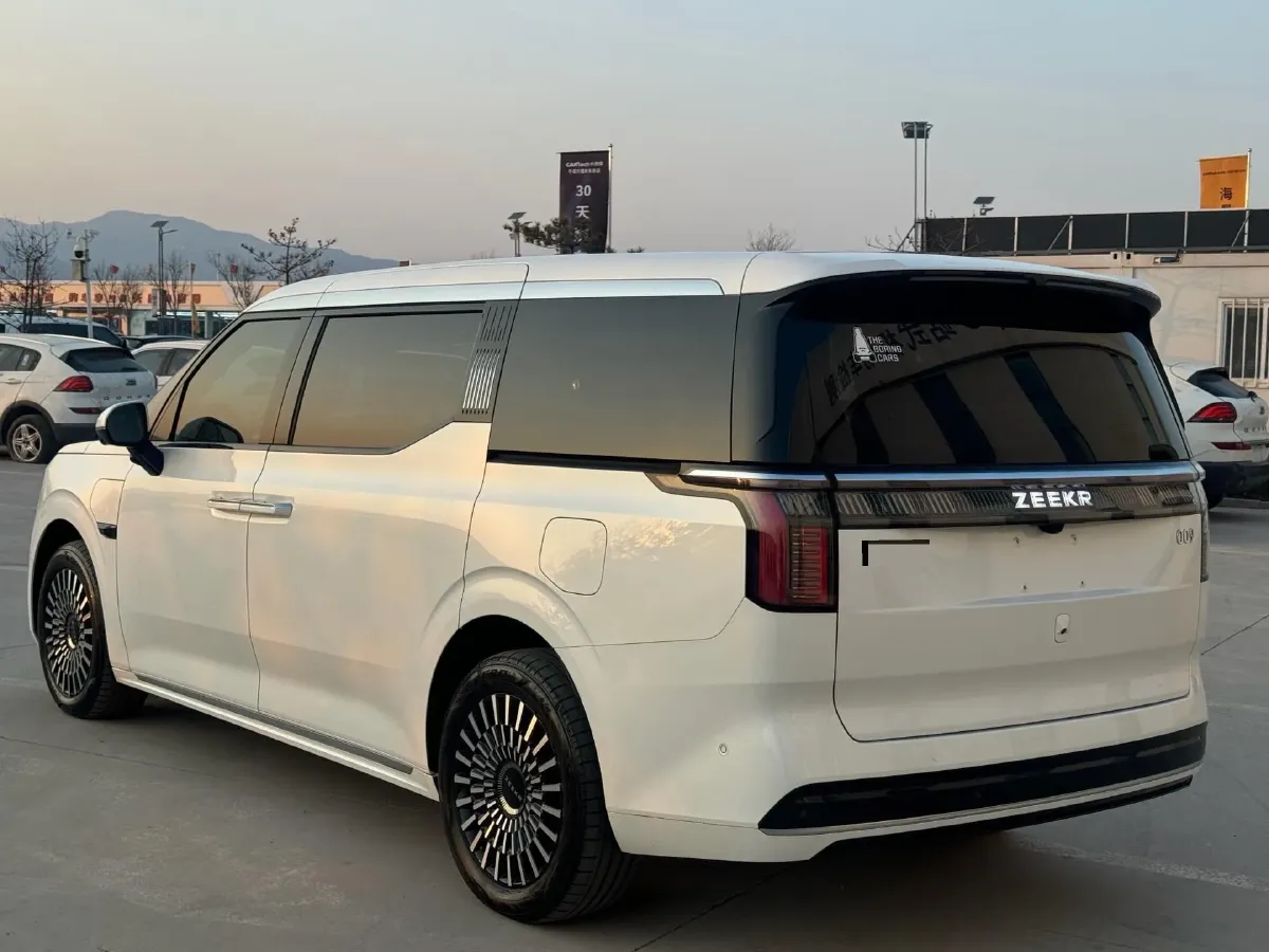 2024 Zeekr 009 BEV 108KWH,autocango,china used car exporter,china ev exporter,chinese used car exporter,chinese used ev exporter