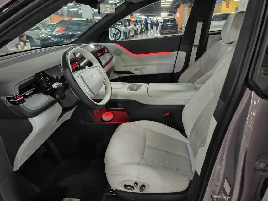 2025 Xpeng G6 BEV 68.5KWH,autocango,china used car exporter,china ev exporter,chinese used car exporter,chinese used ev exporter