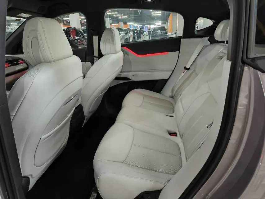 2025 Xpeng G6 BEV 68.5KWH,autocango,china used car exporter,china ev exporter,chinese used car exporter,chinese used ev exporter