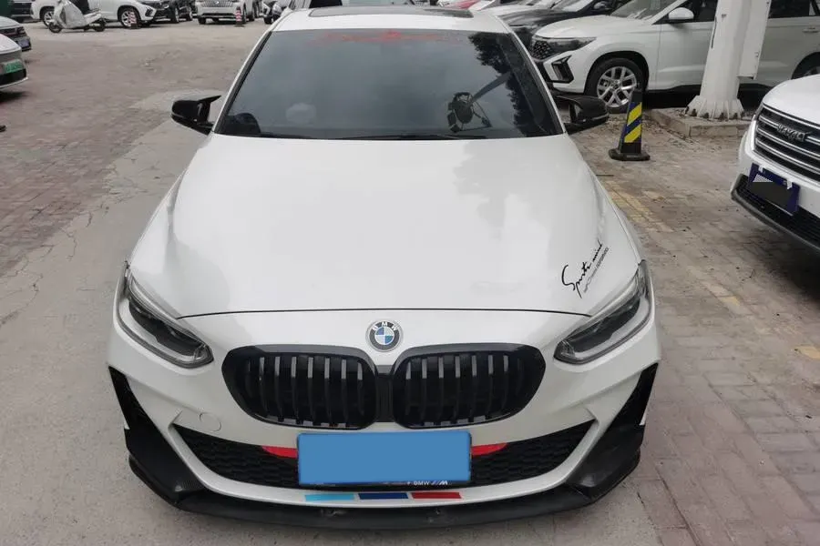 2021 BMW 1 Series 2.0T 192HP L4 7DCT,autocango,china used car exporter,china ev exporter,chinese used car exporter,chinese used ev exporter