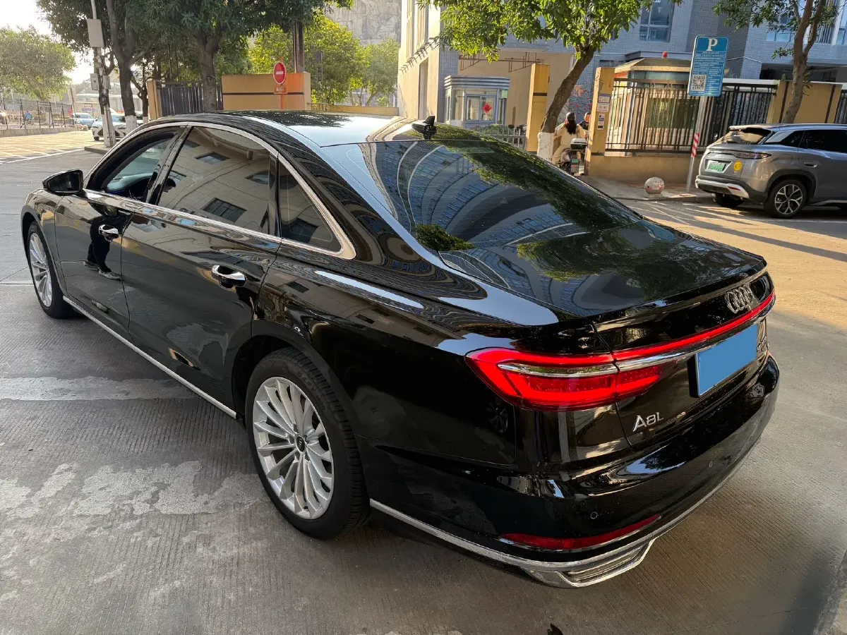 2021 Audi A8 3.0T 286HP V6 8AT,autocango,china used car exporter,china ev exporter,chinese used car exporter,chinese used ev exporter