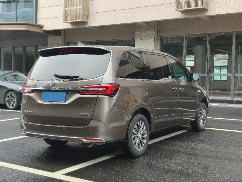 2021 Buick GL8 2.0T 237HP L4 9AT,autocango,china used car exporter,china ev exporter,chinese used car exporter,chinese used ev exporter
