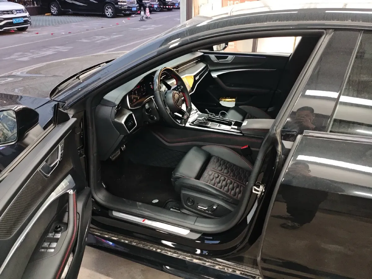 2024 Audi RS 7 4.0T 630HP V8 8AT,autocango,china used car exporter,china ev exporter,chinese used car exporter,chinese used ev exporter