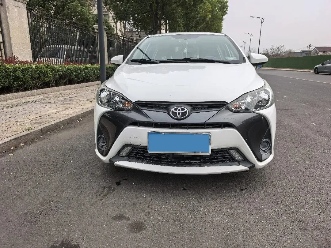 2017 Toyota Yaris L 1.5L 107HP L4 CVT,autocango,china used car exporter,china ev exporter,chinese used car exporter,chinese used ev exporter
