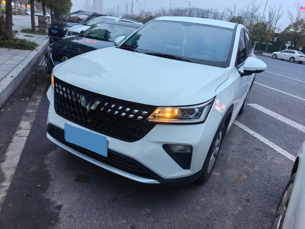 2023 WuLing XingChi 1.5L 99HP L4 CVT,autocango,china used car exporter,china ev exporter,chinese used car exporter,chinese used ev exporter