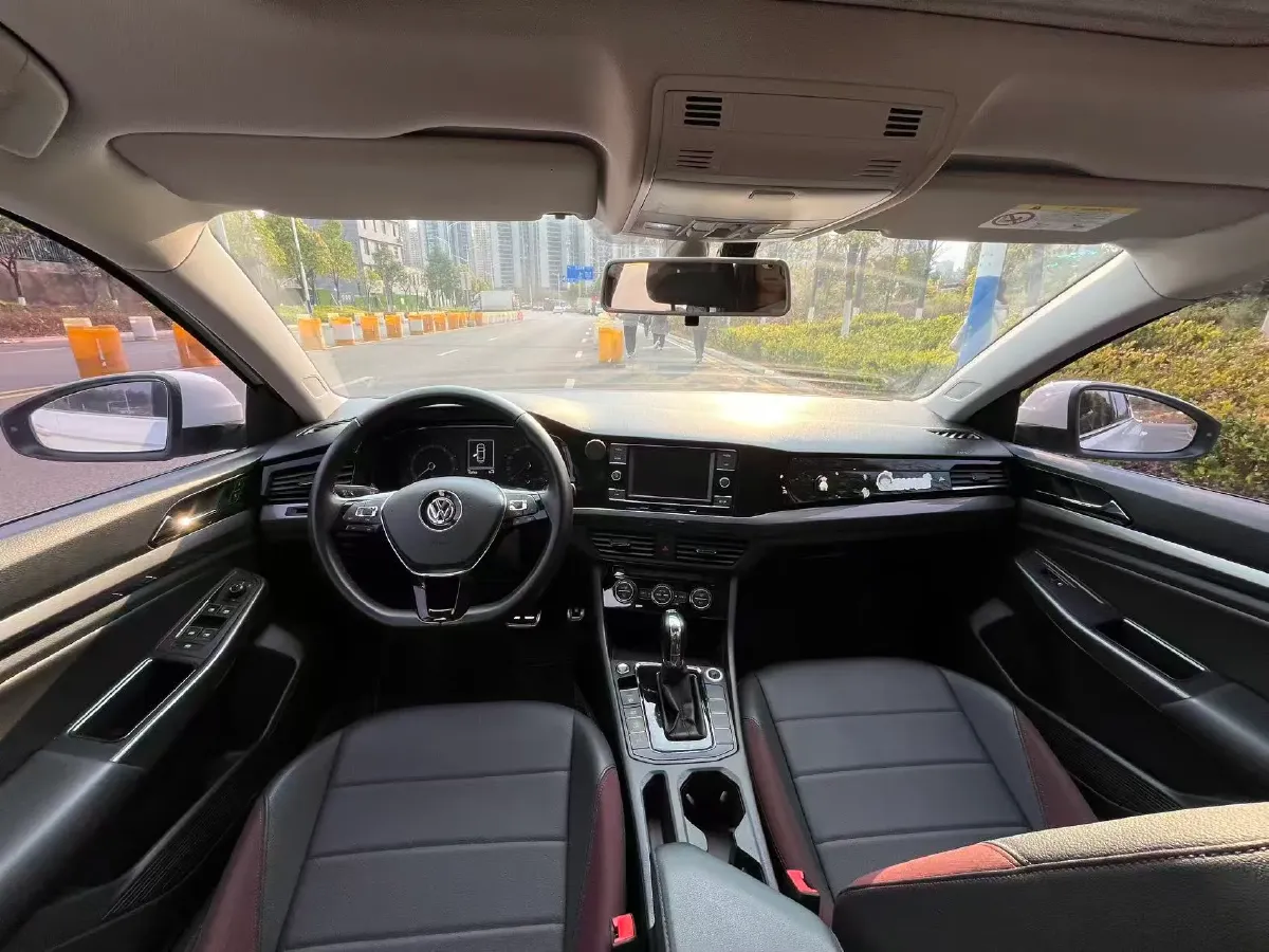 2019 Ford Focus 1.5T 184HP L3 8AT,autocango,china used car exporter,china ev exporter,chinese used car exporter,chinese used ev exporter