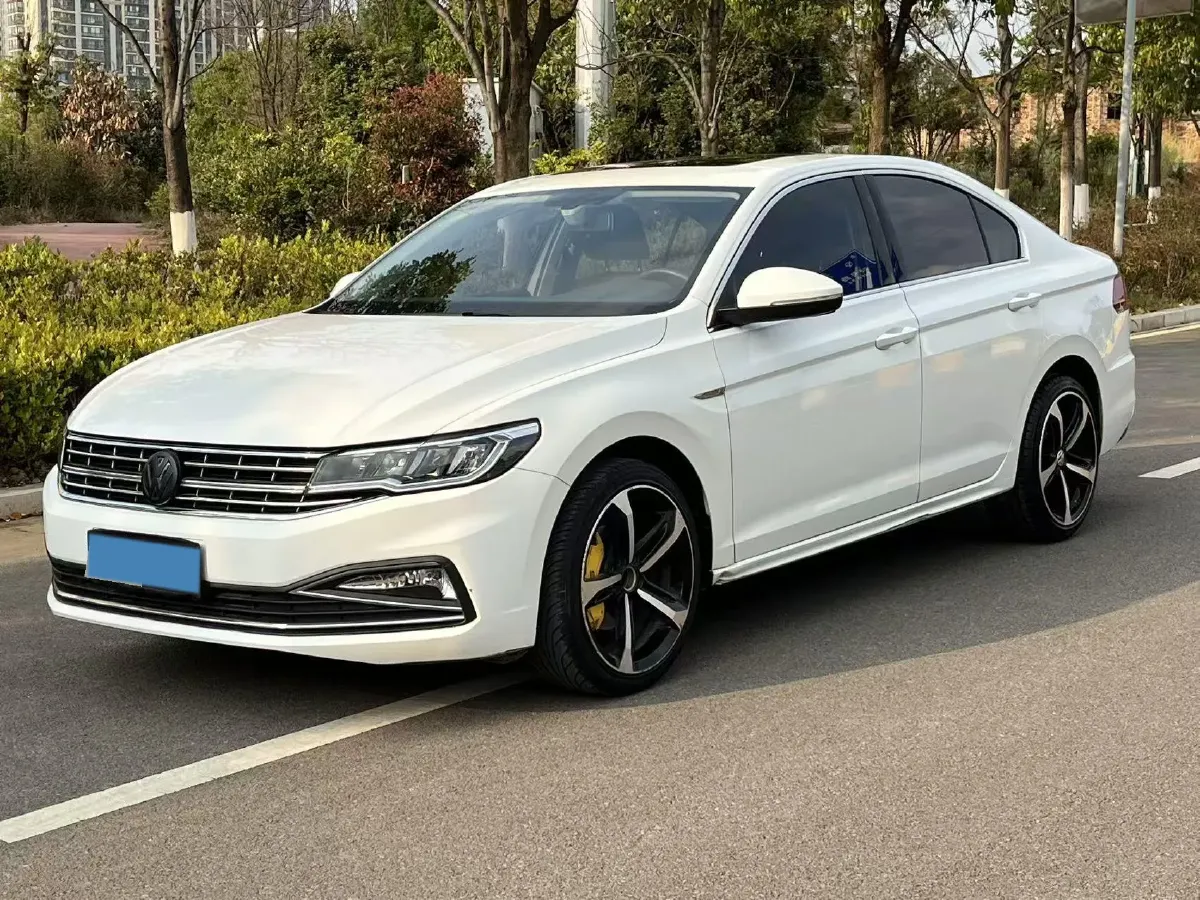 2019 Ford Focus 1.5T 184HP L3 8AT,autocango,china used car exporter,china ev exporter,chinese used car exporter,chinese used ev exporter