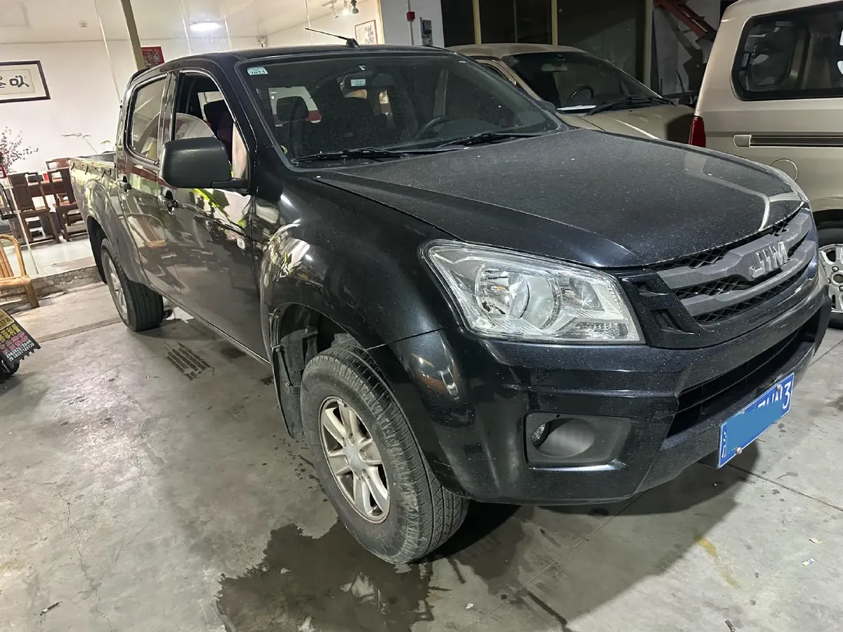 2020 JMC BaoDian 2.5T 140HP L4 5MT,autocango,china used car exporter,china ev exporter,chinese used car exporter,chinese used ev exporter