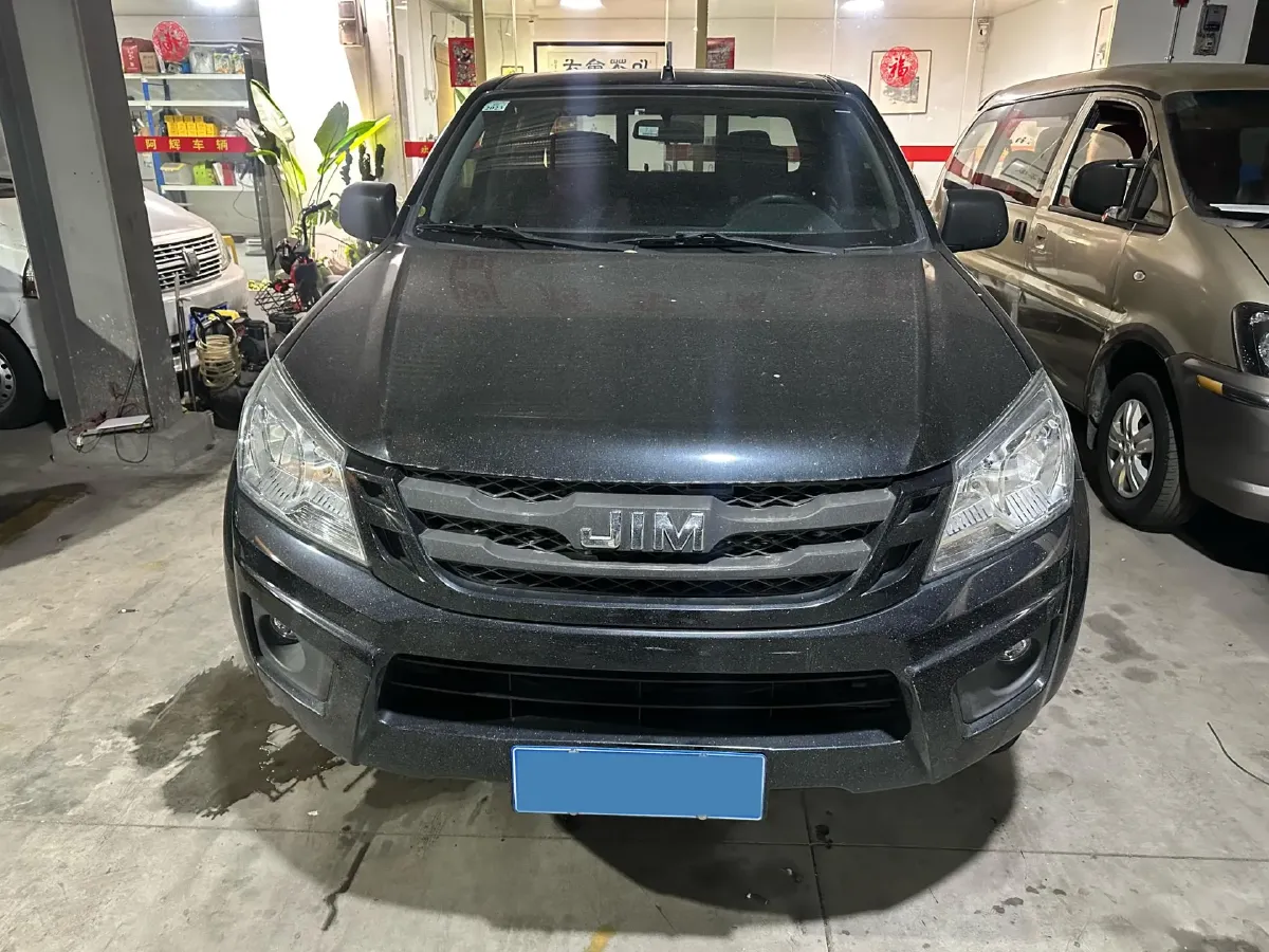2020 JMC BaoDian 2.5T 140HP L4 5MT,autocango,china used car exporter,china ev exporter,chinese used car exporter,chinese used ev exporter