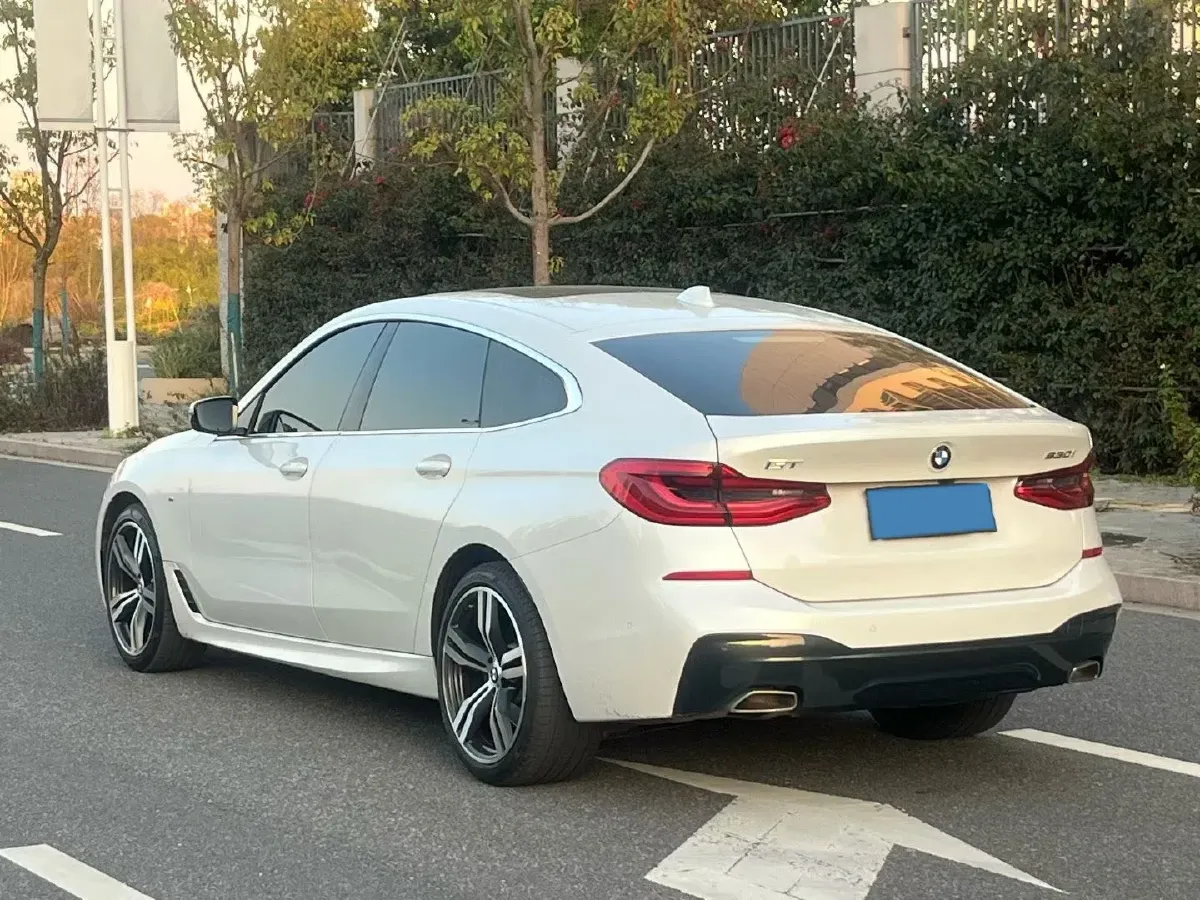 2020 BMW 6 Series GT 2.0T 258HP L4 8AT,autocango,china used car exporter,china ev exporter,chinese used car exporter,chinese used ev exporter