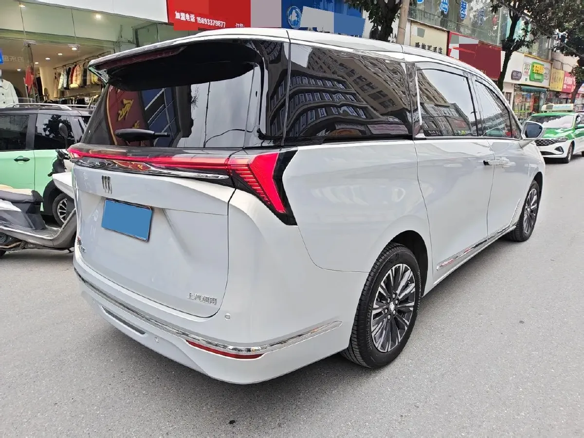 2025 Buick GL8 2.0T 237HP L4 9AT,autocango,china used car exporter,china ev exporter,chinese used car exporter,chinese used ev exporter