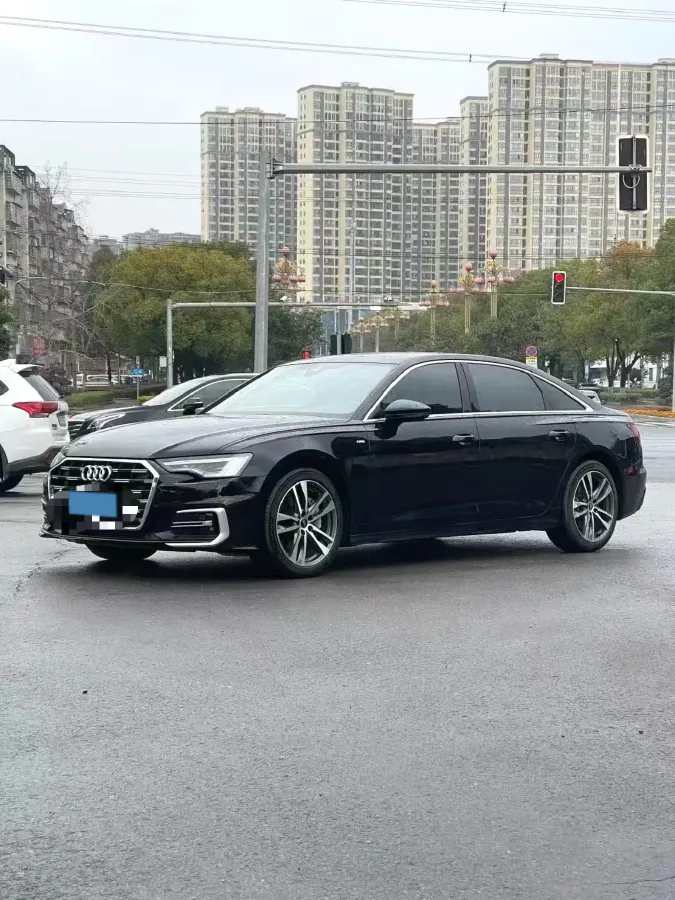 2023 Audi A6L 2.0T 190HP L4 7DCT,autocango,china used car exporter,china ev exporter,chinese used car exporter,chinese used ev exporter