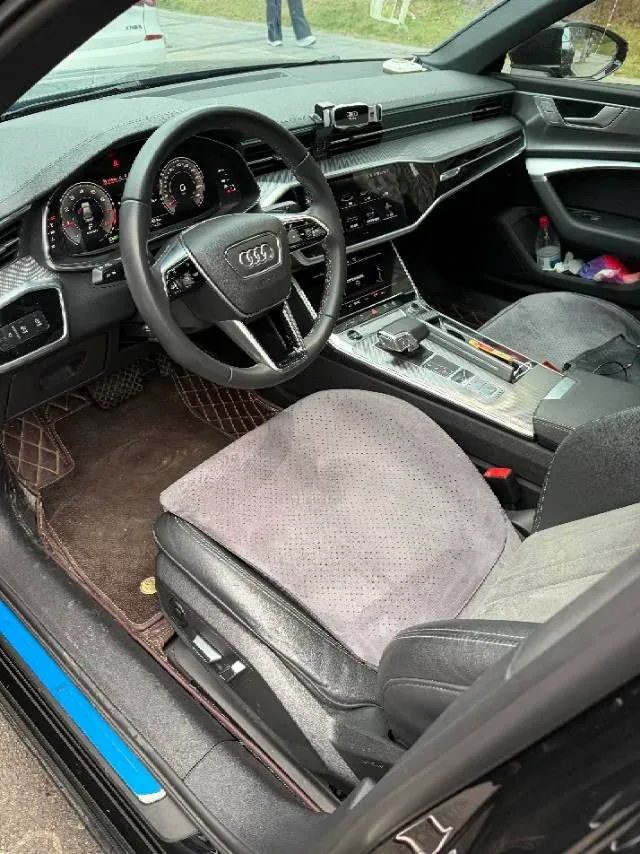 2021 Audi A6L 2.0T 190HP L4 7DCT,autocango,china used car exporter,china ev exporter,chinese used car exporter,chinese used ev exporter