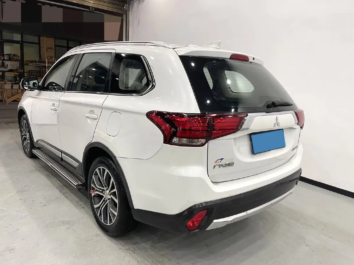 2016 Mitsubishi ASX 2.0L 167HP L4 CVT,autocango,china used car exporter,china ev exporter,chinese used car exporter,chinese used ev exporter