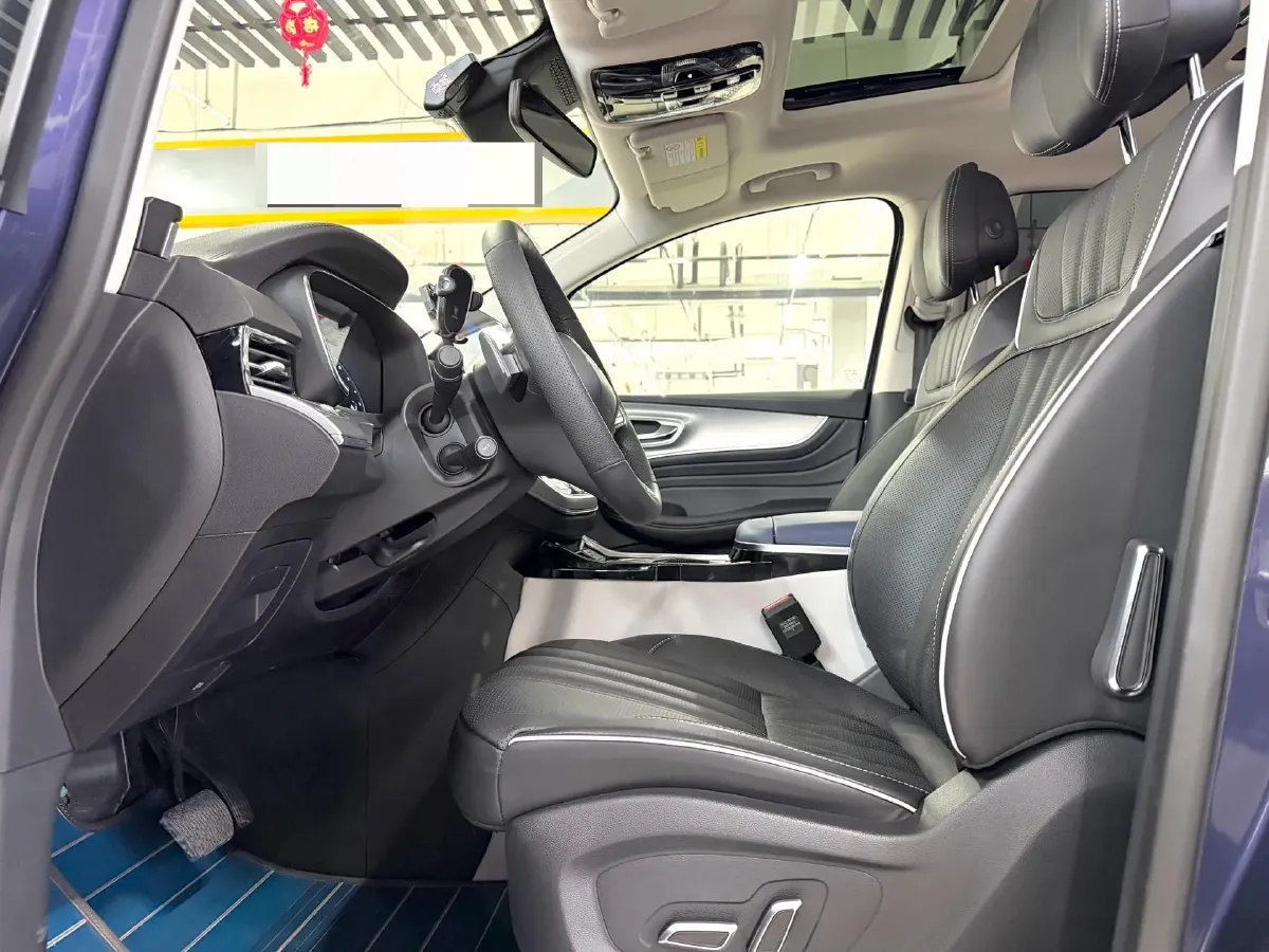 2022 Roewe iMAX8 2.0T 234HP L4 8AT,autocango,china used car exporter,china ev exporter,chinese used car exporter,chinese used ev exporter