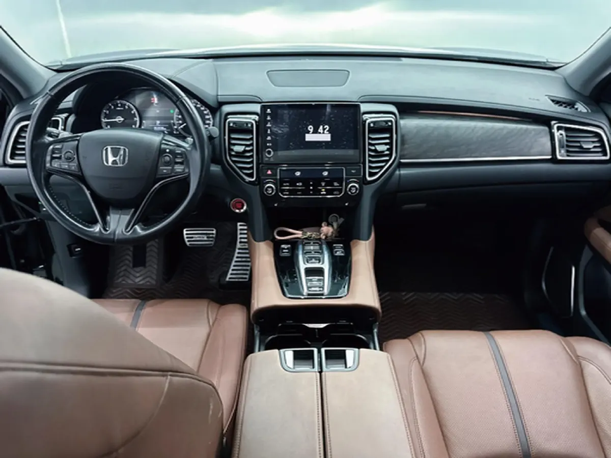 2020 Honda UR-V 2.0T 272HP L4 9AT,autocango,china used car exporter,china ev exporter,chinese used car exporter,chinese used ev exporter