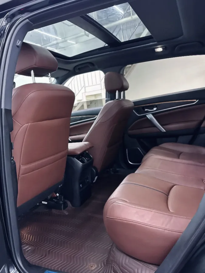 2020 Honda UR-V 2.0T 272HP L4 9AT,autocango,china used car exporter,china ev exporter,chinese used car exporter,chinese used ev exporter