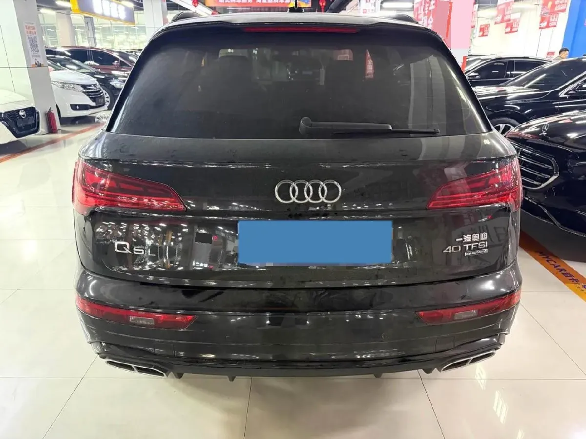 2023 Audi Q5L 2.0T 190HP L4 7DCT,autocango,china used car exporter,china ev exporter,chinese used car exporter,chinese used ev exporter