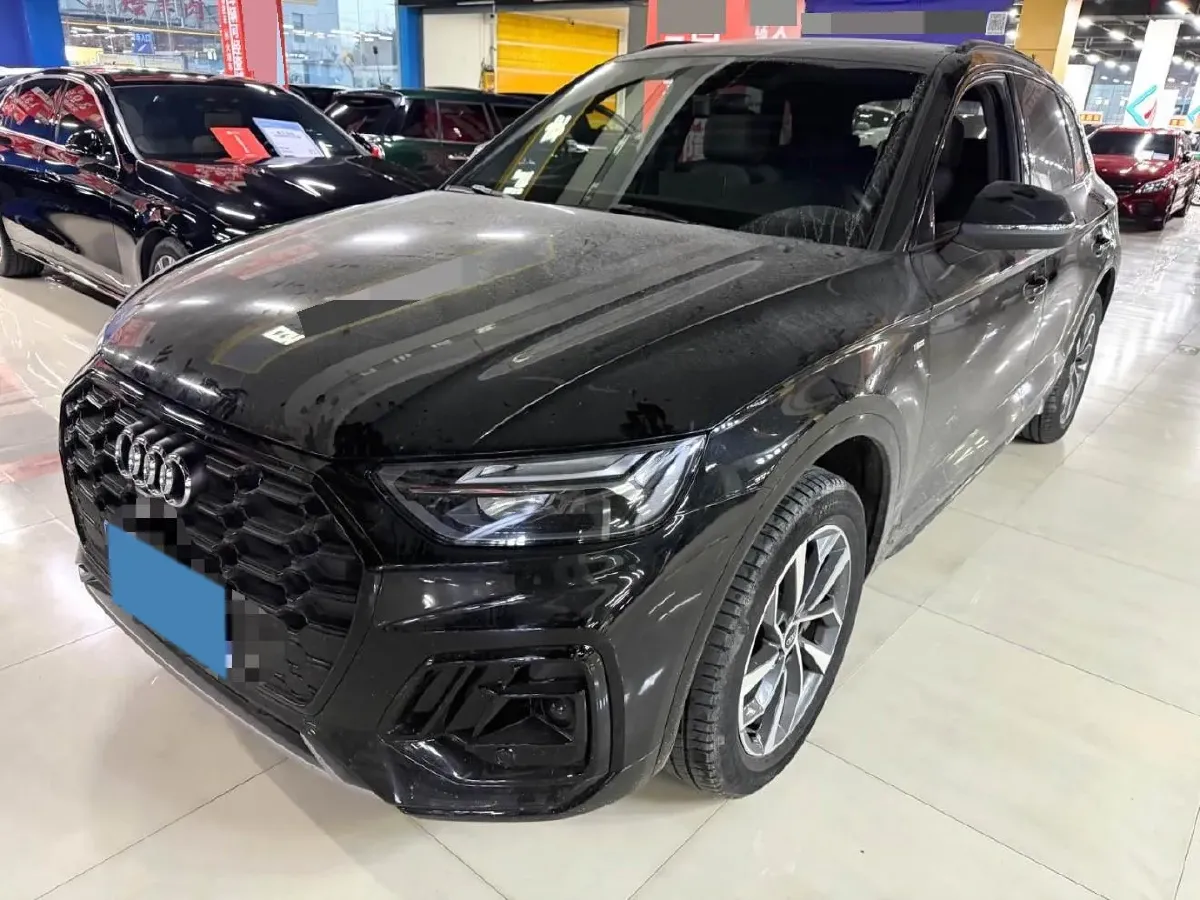 2023 Audi Q5L 2.0T 190HP L4 7DCT,autocango,china used car exporter,china ev exporter,chinese used car exporter,chinese used ev exporter