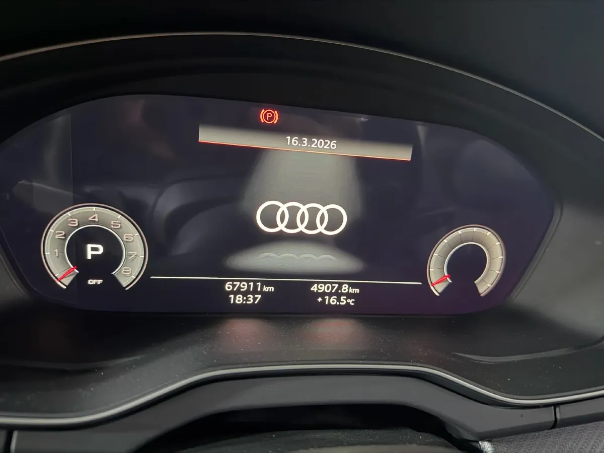 2023 Audi Q5L 2.0T 190HP L4 7DCT,autocango,china used car exporter,china ev exporter,chinese used car exporter,chinese used ev exporter