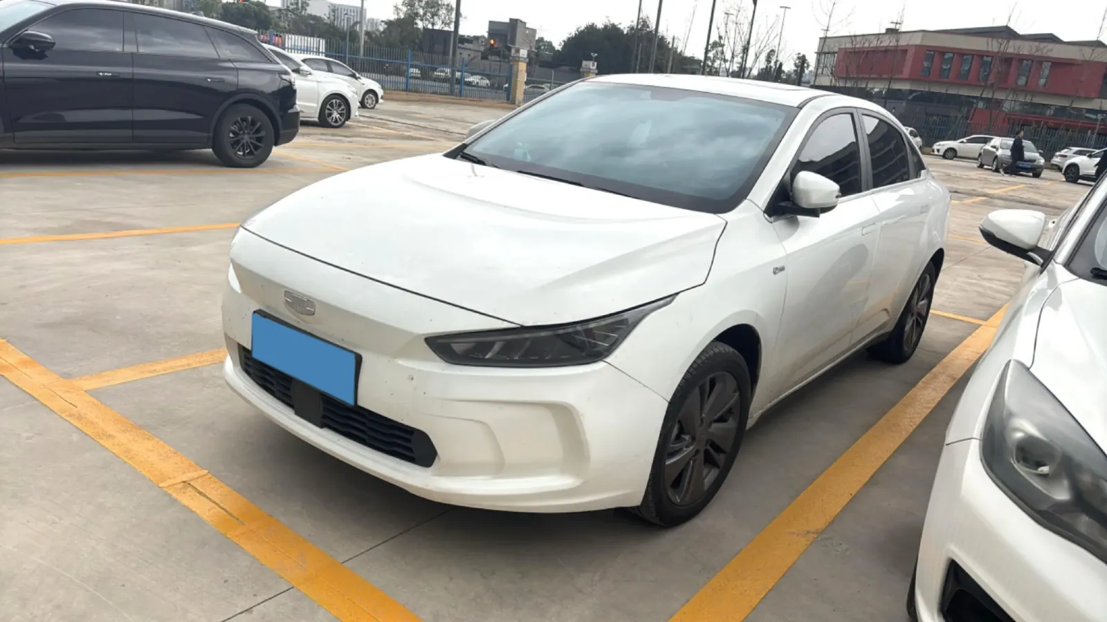 2022 Geely Emgrand L HiP 1.5T 181HP L4 3DHT PHEV 15.5KWH,autocango,china used car exporter,china ev exporter,chinese used car exporter,chinese used ev exporter