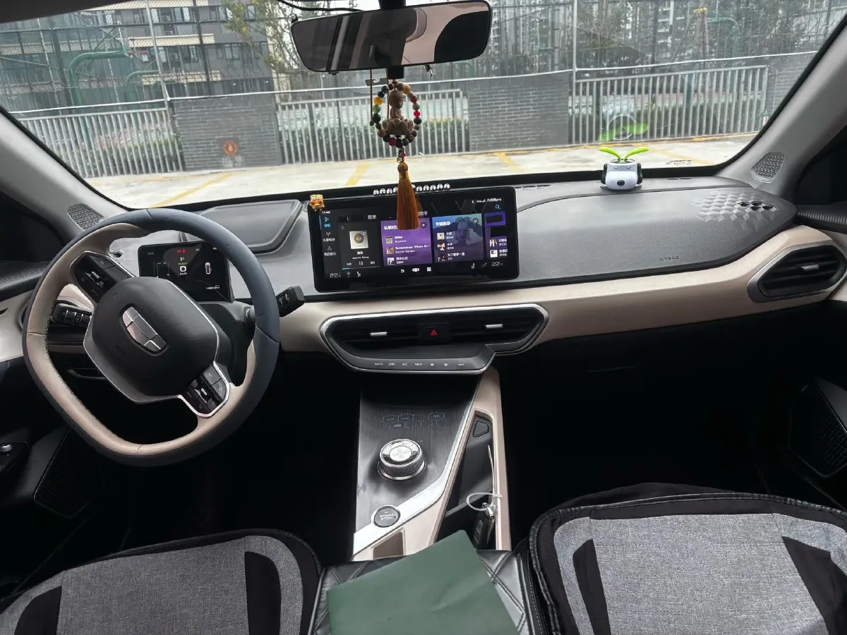 2022 Geely Emgrand L HiP 1.5T 181HP L4 3DHT PHEV 15.5KWH,autocango,china used car exporter,china ev exporter,chinese used car exporter,chinese used ev exporter