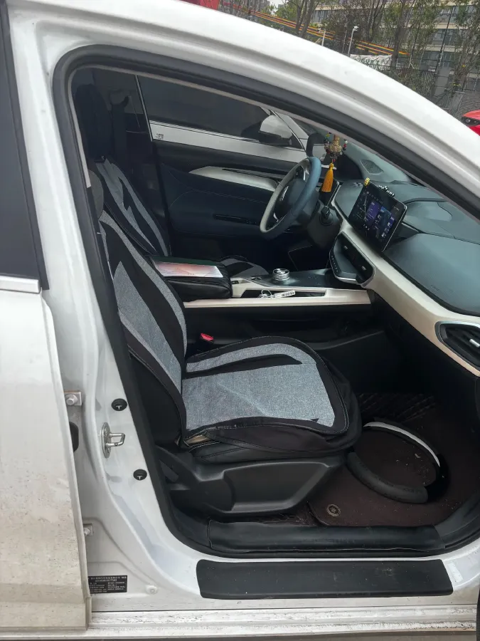 2022 Geely Emgrand L HiP 1.5T 181HP L4 3DHT PHEV 15.5KWH,autocango,china used car exporter,china ev exporter,chinese used car exporter,chinese used ev exporter