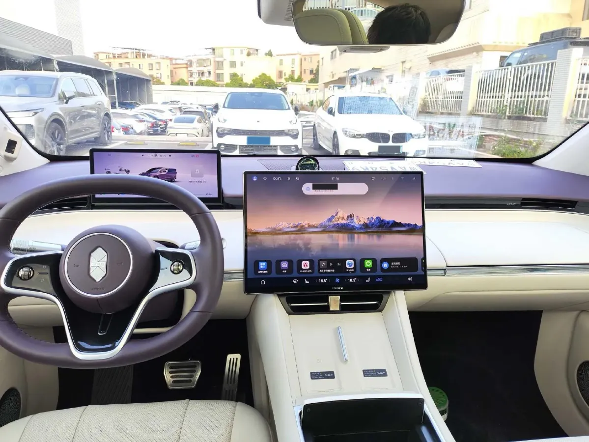 2025 Luxeed R7 REEV 156HP REEV 37KWH,autocango,china used car exporter,china ev exporter,chinese used car exporter,chinese used ev exporter