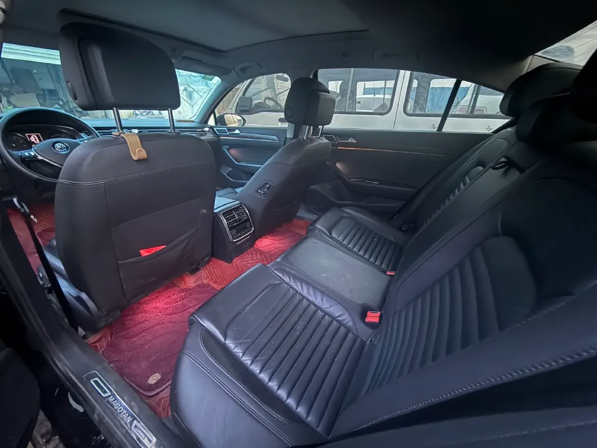 2019 Volkswagen Magotan 2.0T 186HP L4 7DCT,autocango,china used car exporter,china ev exporter,chinese used car exporter,chinese used ev exporter